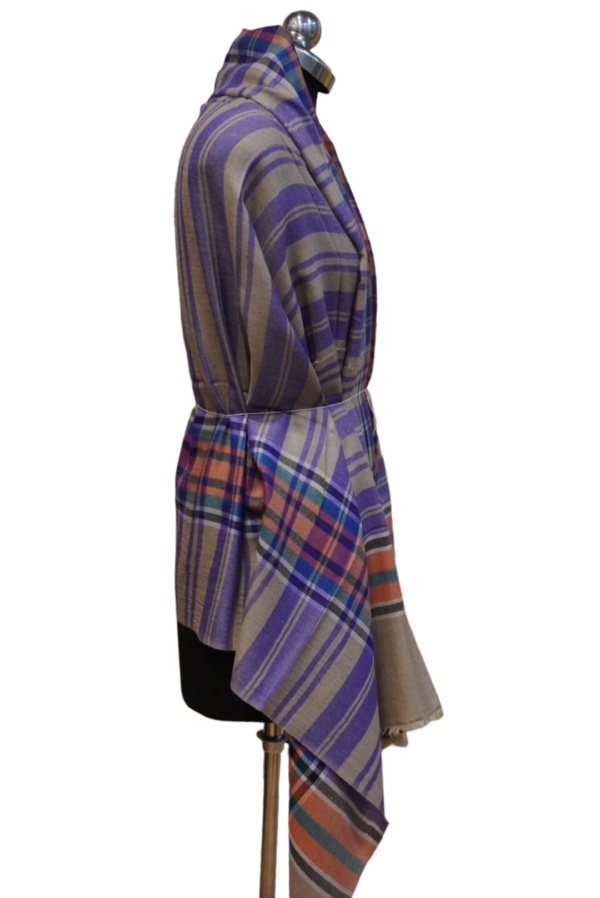Royal checkered Shawl - Image 4